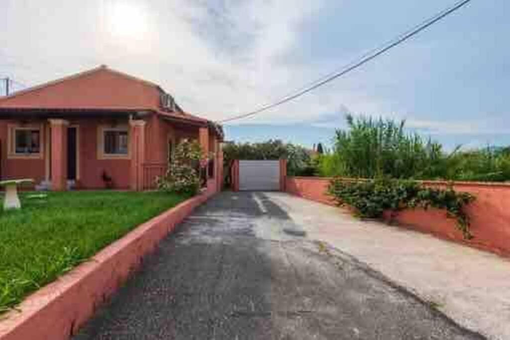Sofis Private House With Big Garden Apartment Alykes Potamou Ngoại thất bức ảnh