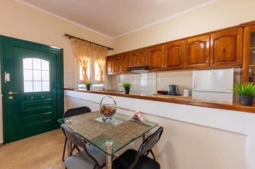 Sofis Private House With Big Garden Apartment Alykes Potamou Ngoại thất bức ảnh